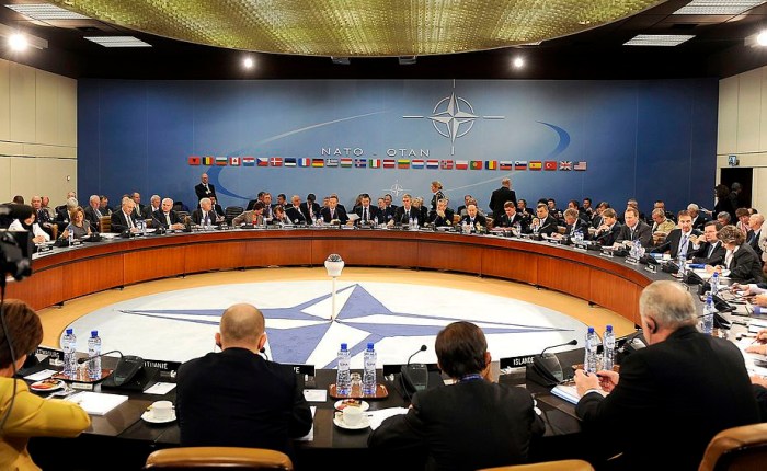 Should NATO Intervene in Syria against the Islamic State?